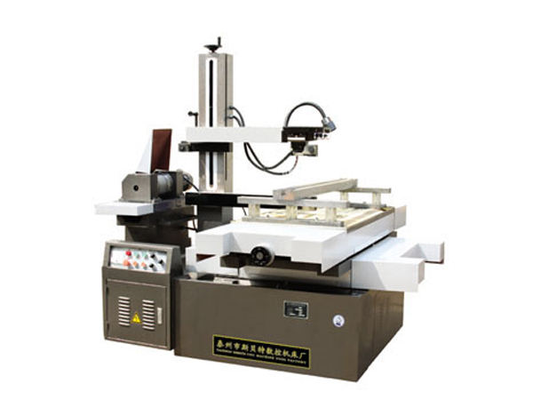 ����������и����